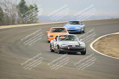 media/Jan-26-2025-CalClub SCCA (Sun) [[cfcea7df88]]/Group 4/Race/